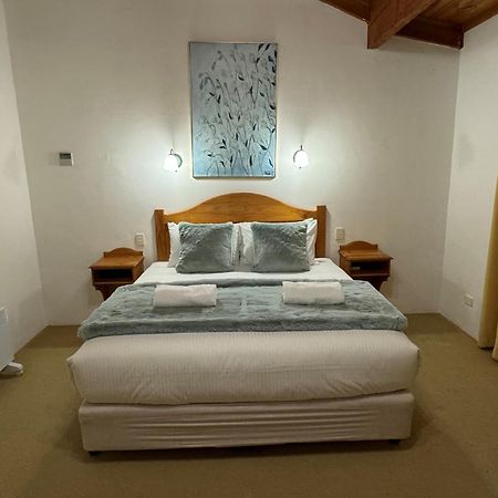 Coonawarra Place Motor Inn Buitenkant foto