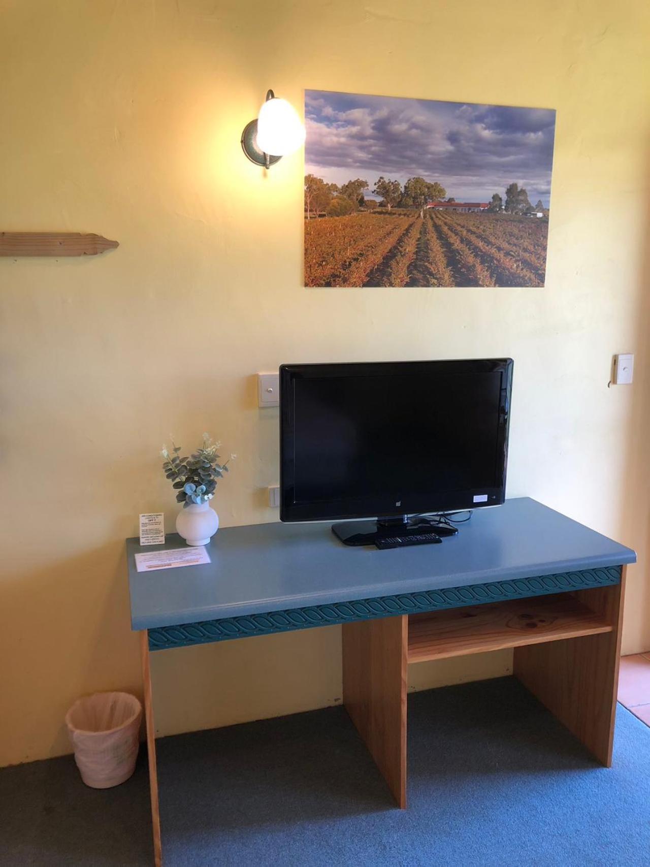 Coonawarra Place Motor Inn Buitenkant foto