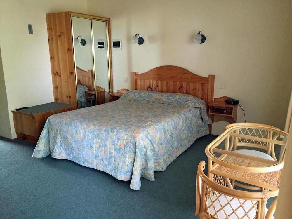 Coonawarra Place Motor Inn Buitenkant foto
